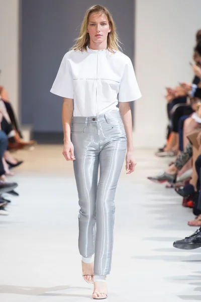 Look 5